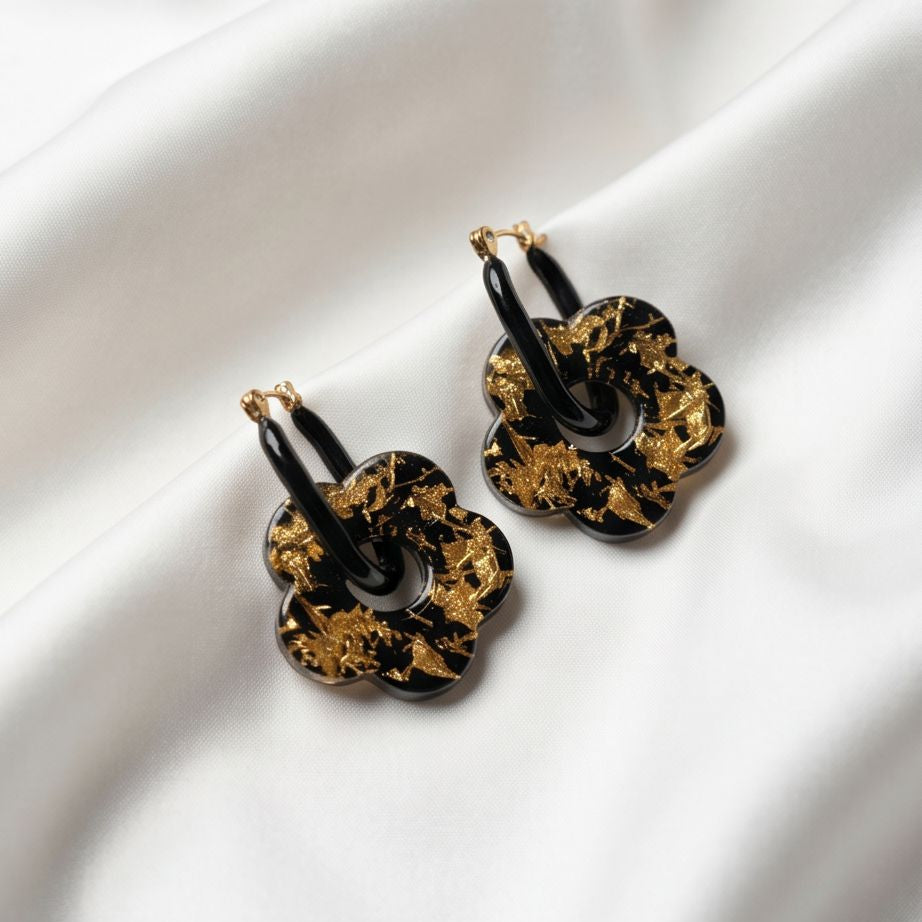 Boucles d'Oreilles Pendantes fleurs "Black & Gold"
