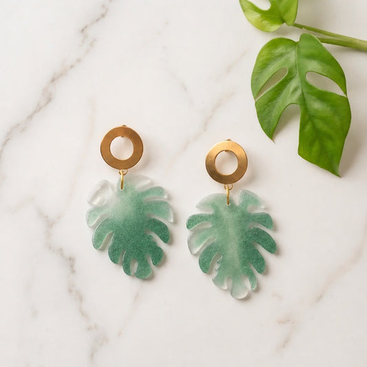 Boucles d'Oreilles Pendantes Feuille Monstera Verte & Or