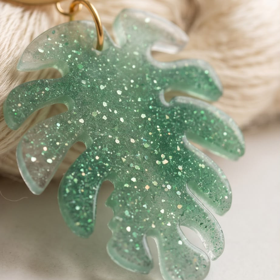 Boucles d'Oreilles Pendantes Feuille Monstera Verte & Or